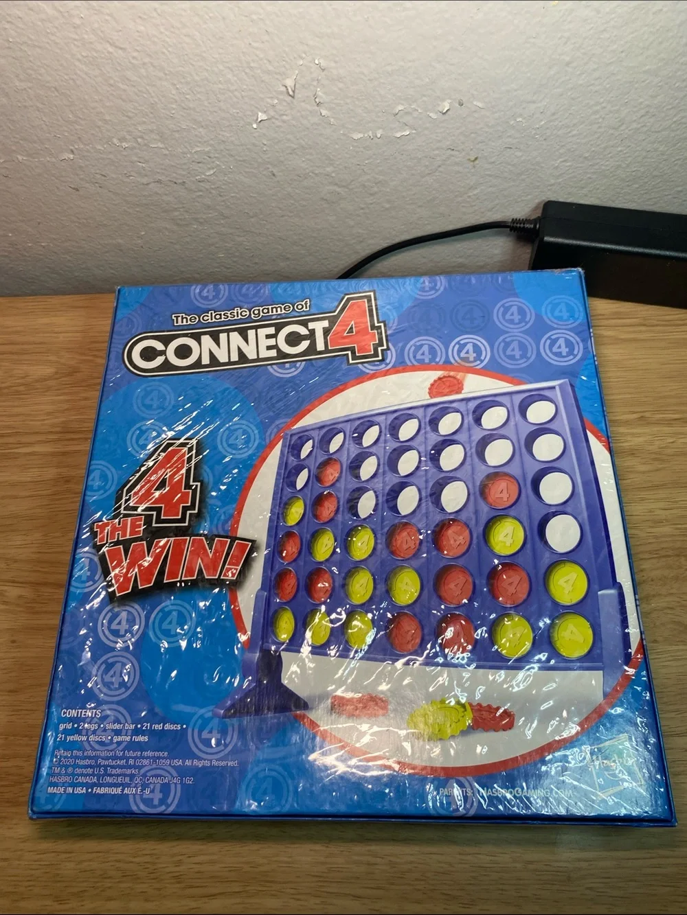 Hasbro CONNECT 4 Classic Game - Red & Yellow